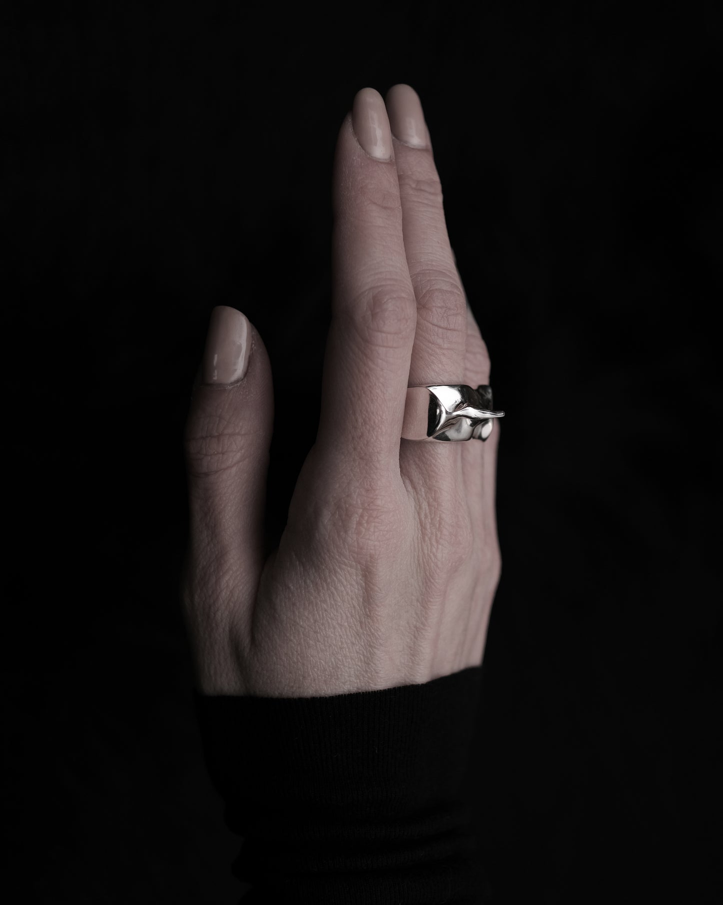 Ardea Heavy Ring