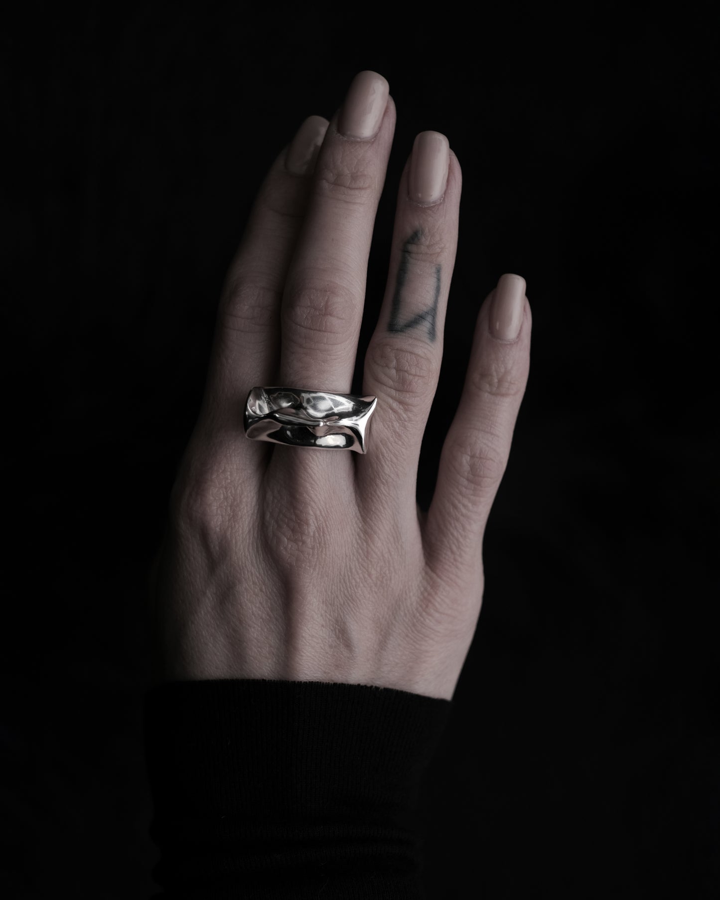 Ardea Heavy Ring