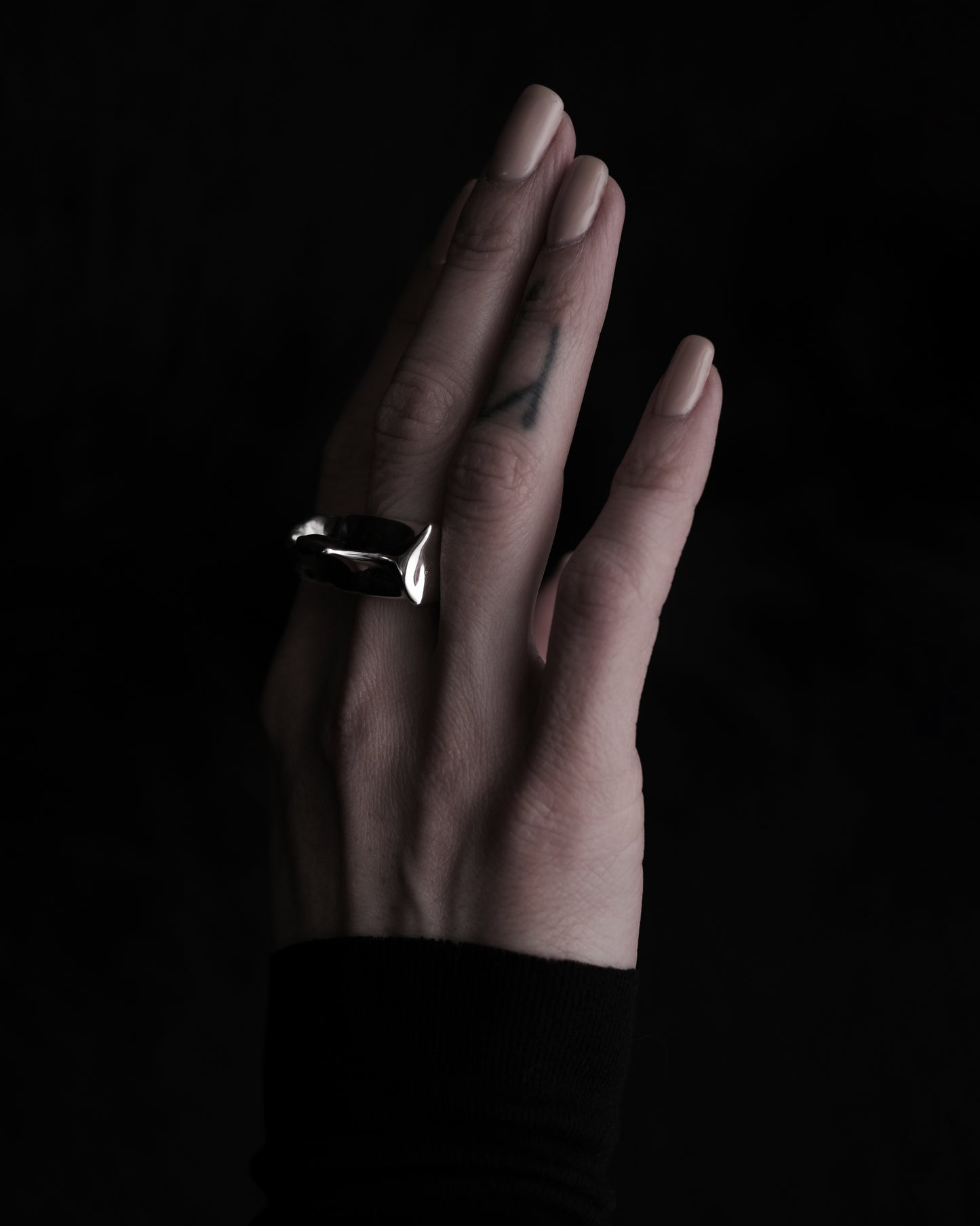 Ardea Heavy Ring