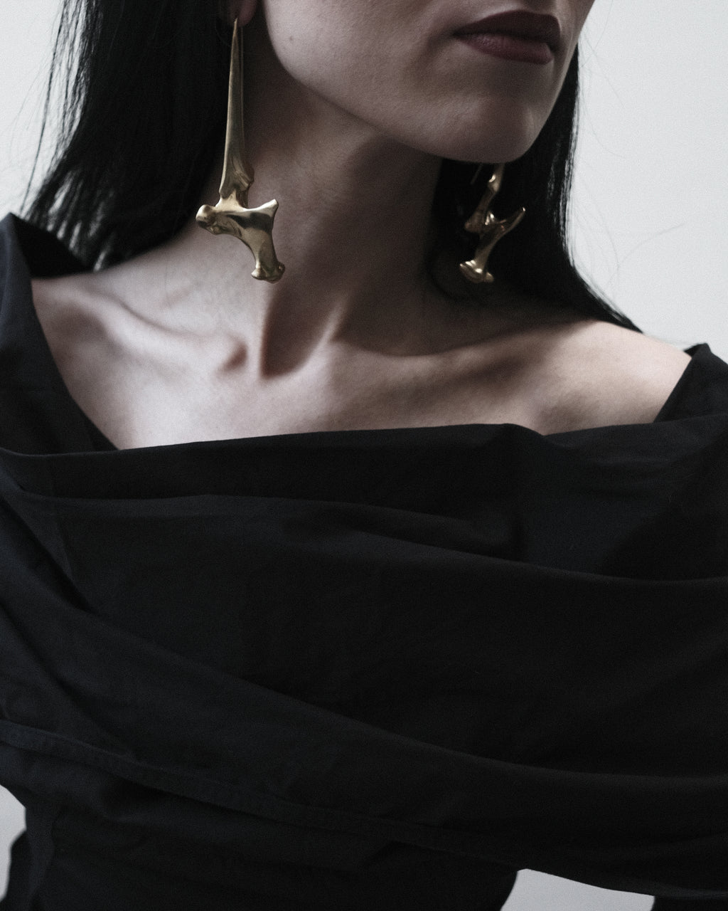 Pelecanus Earrings – Brass